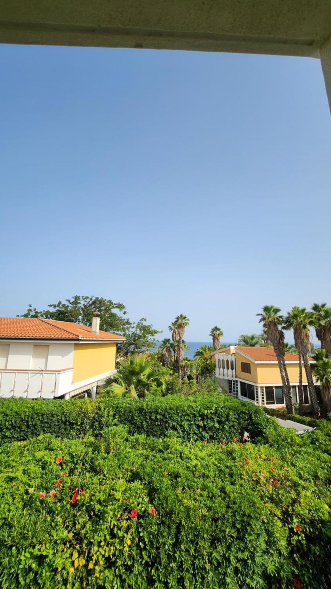 Sea'S Chalet Fontane Bianche Exterior foto